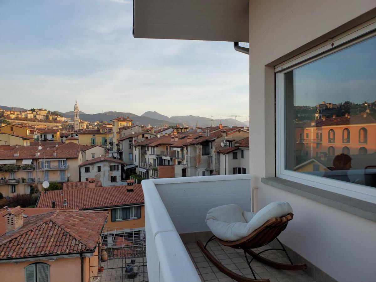 "La Me Ca" Intero Appartamento In Centro Con Vista Sui Colli Bergamo Eksteriør billede