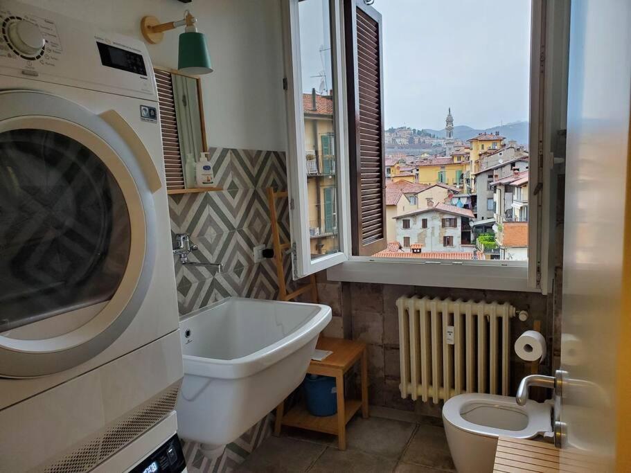 "La Me Ca" Intero Appartamento In Centro Con Vista Sui Colli Bergamo Eksteriør billede