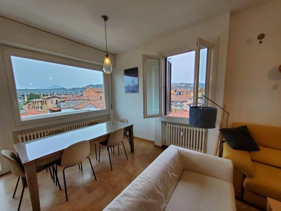 "La Me Ca" Intero Appartamento In Centro Con Vista Sui Colli Bergamo Eksteriør billede